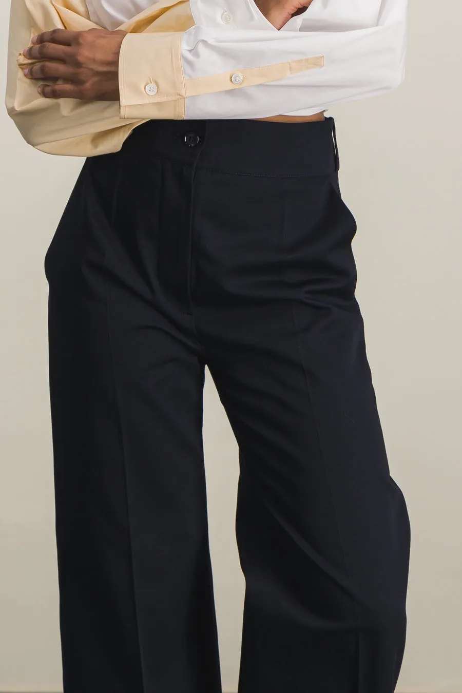 Straight leg tailored night blue organic coton pants